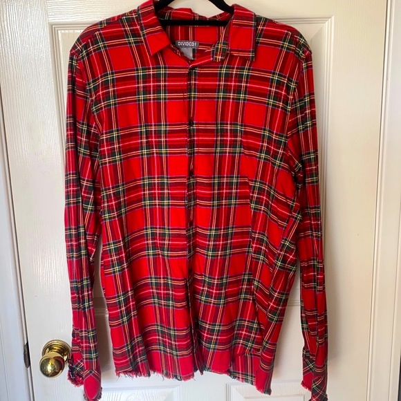 Men’s Flannel - Picture 2 of 4